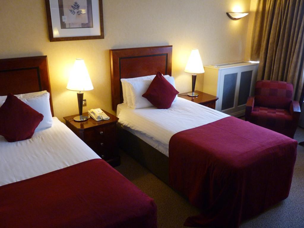 Clyde Court Hotel Dublin Zimmer foto